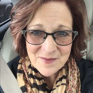 Meet your Posher, Brenda
